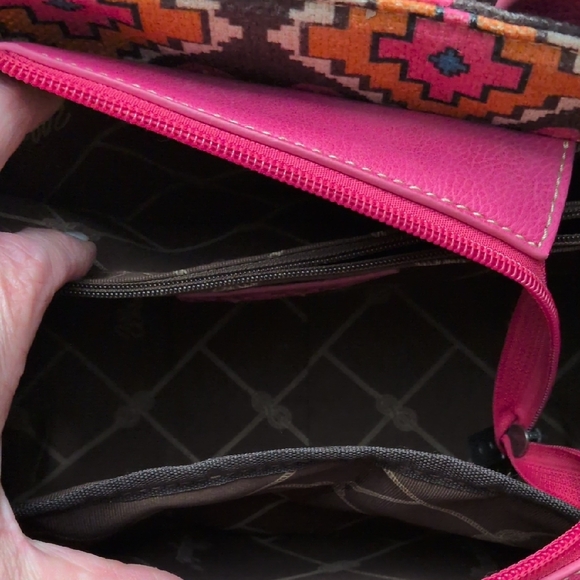 Wrangler Pink and Brown Patterned Tote - Picture 6 of 8
